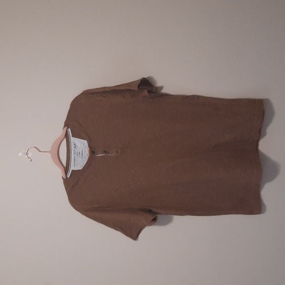 Banana Republic Brown Short Sleeve Henley - Picture 1 of 5